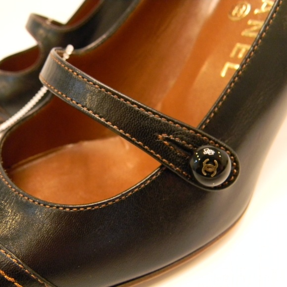 NEW RARE Chanel strapped leather pump 37.5 us 7.5 - Picture 4 of 8